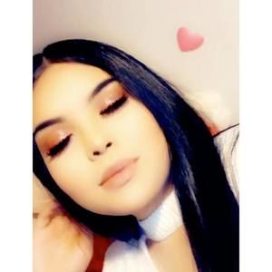 Meet your Posher, Perla